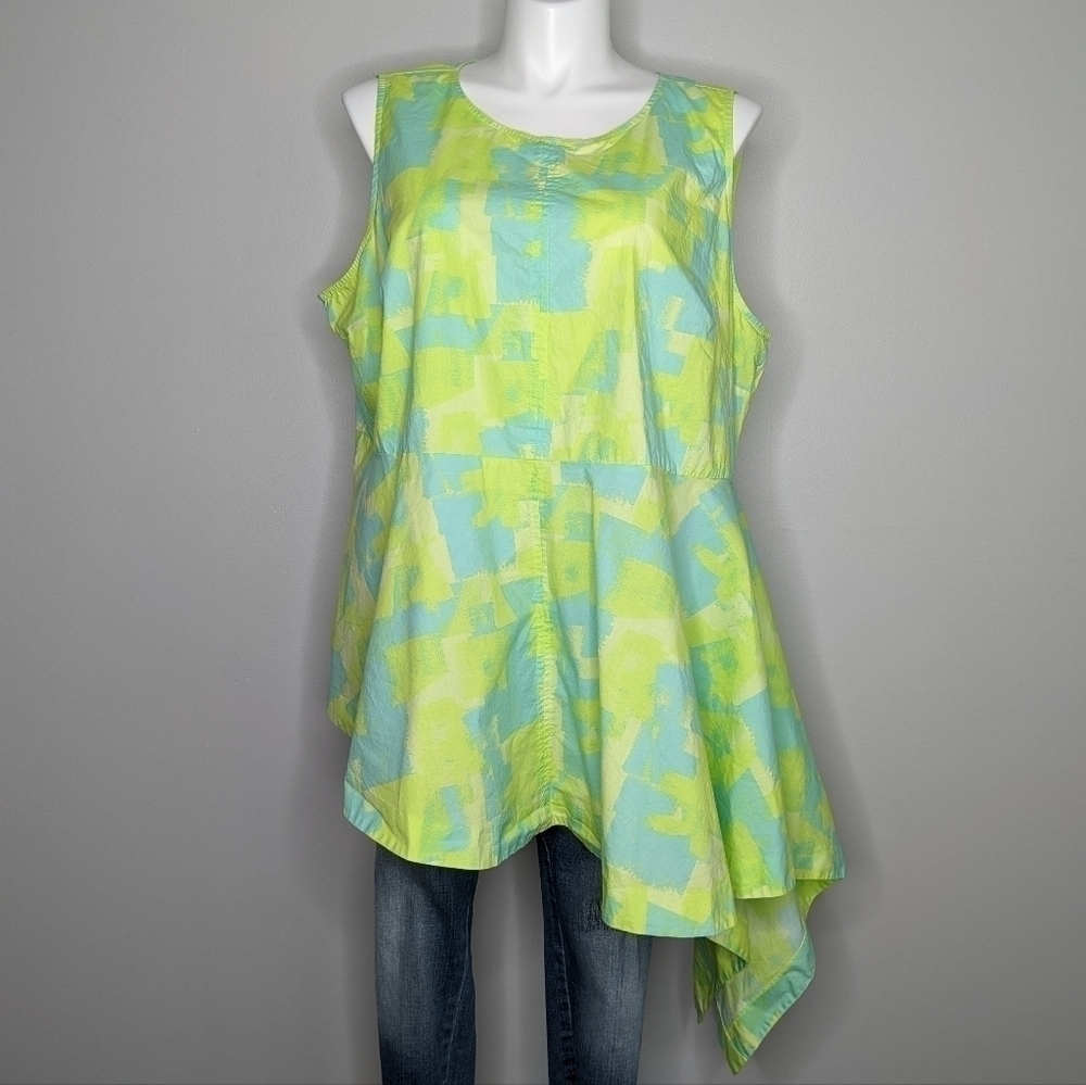 ✨3/$15 Lane Bryant blue green abstract asymmetrical sleeveless top 26